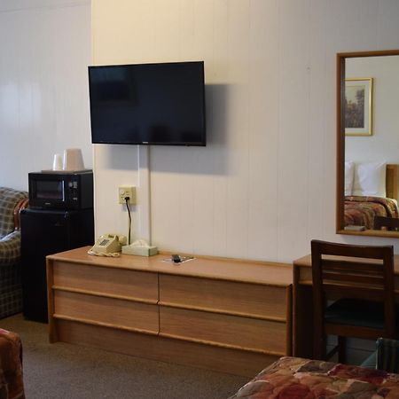 Taylorville Economy Inn المظهر الخارجي الصورة
