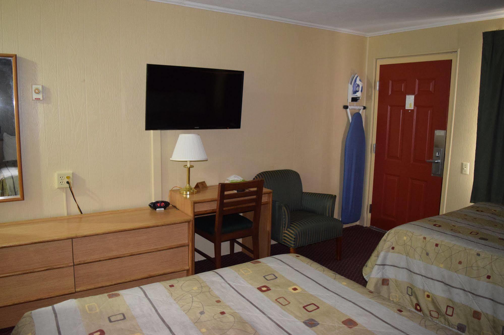 Taylorville Economy Inn المظهر الخارجي الصورة